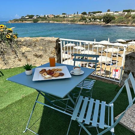 Villa Mg Hotel Santa Marinella Bagian luar foto