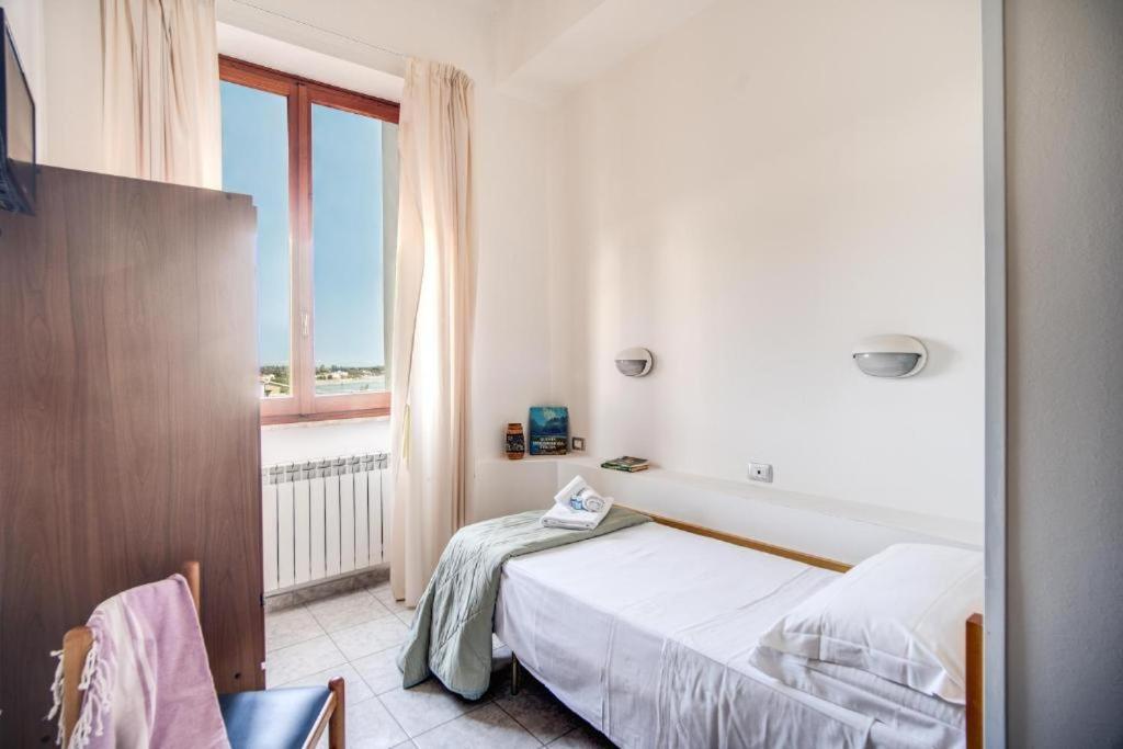 Villa Mg Hotel Santa Marinella Bagian luar foto