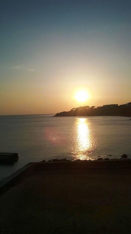 Villa Mg Hotel Santa Marinella Bagian luar foto